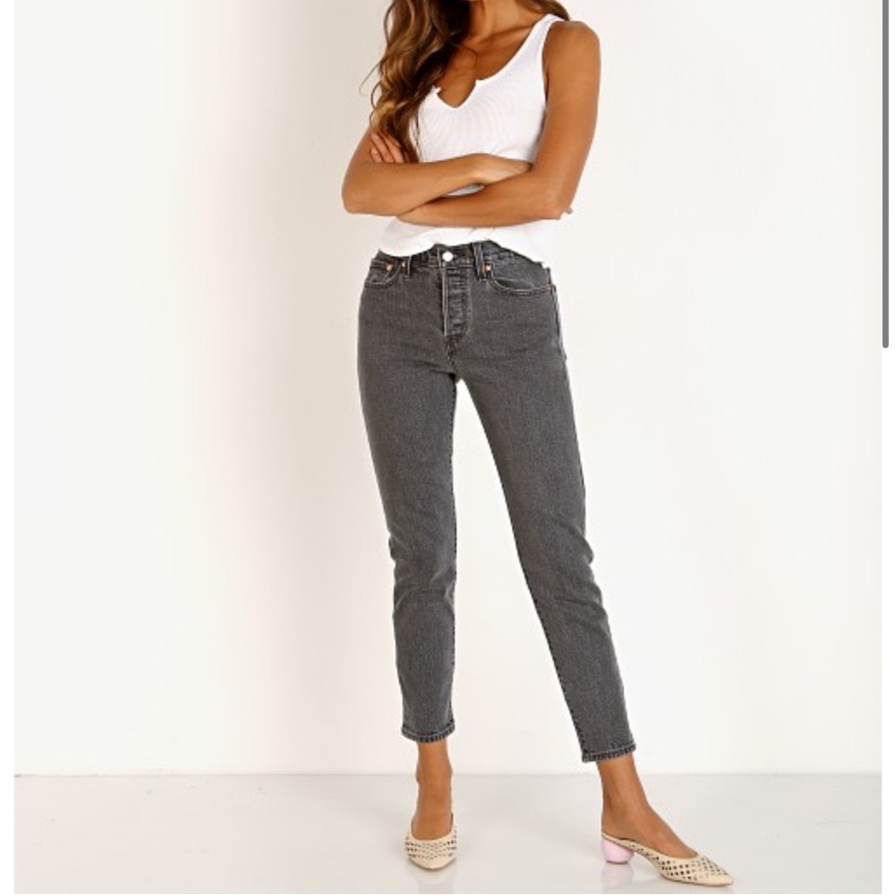 LEVI WEDGIE ICON FIT DENIM JEANS - BITE MY DUST SZ 29